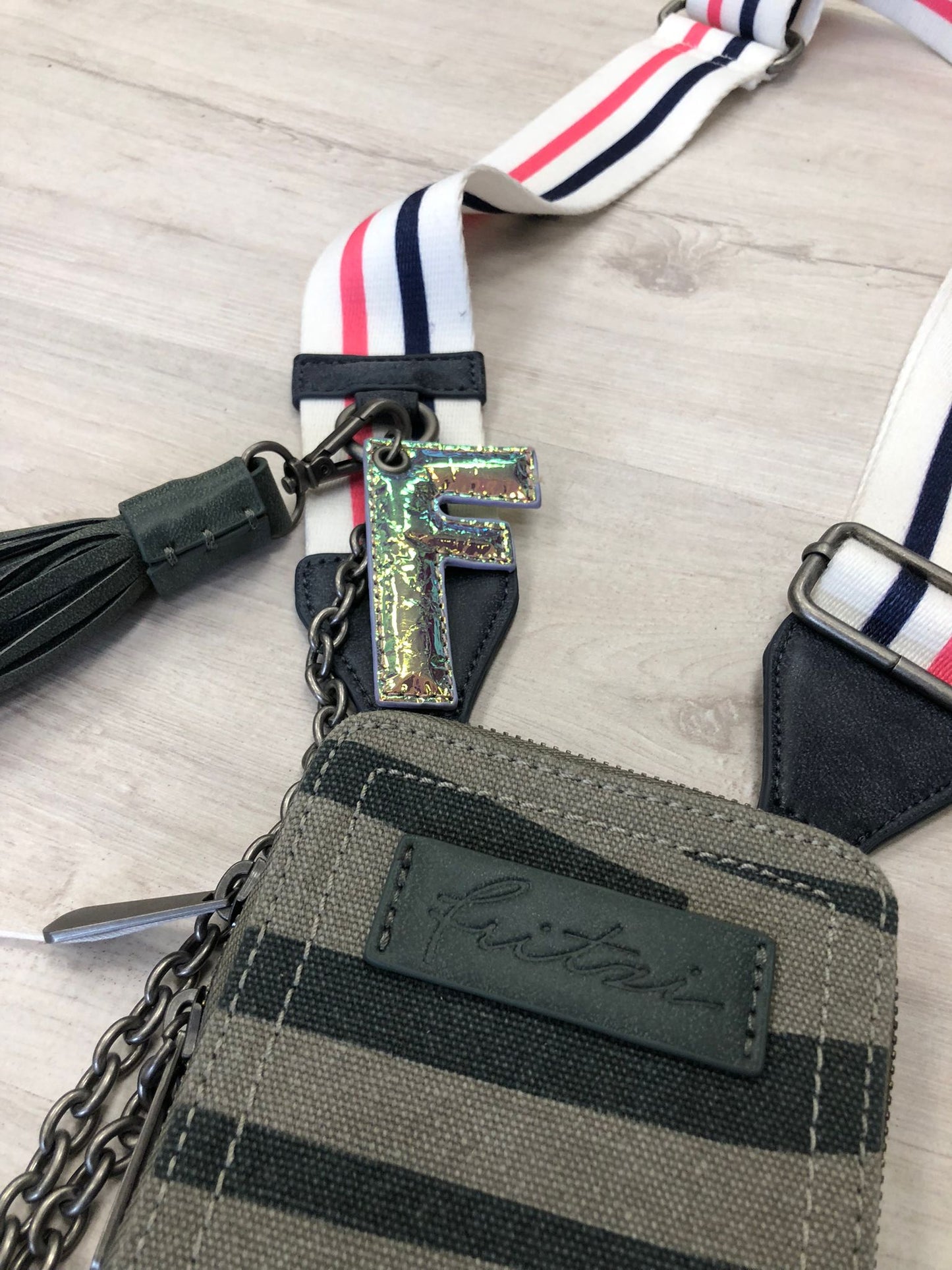 Fritzi aus Preußen JOZY limited Wild Handytasche